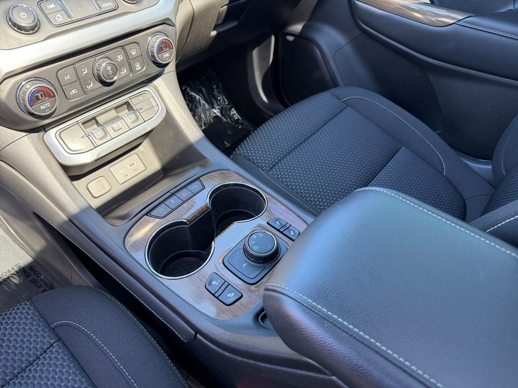 Used 2022 GMC Acadia SLE w/ Driver Convenience Package AWD/4WD image 19