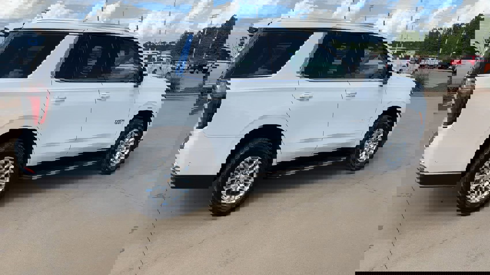 Used 2025 Chevrolet Tahoe LT image 9