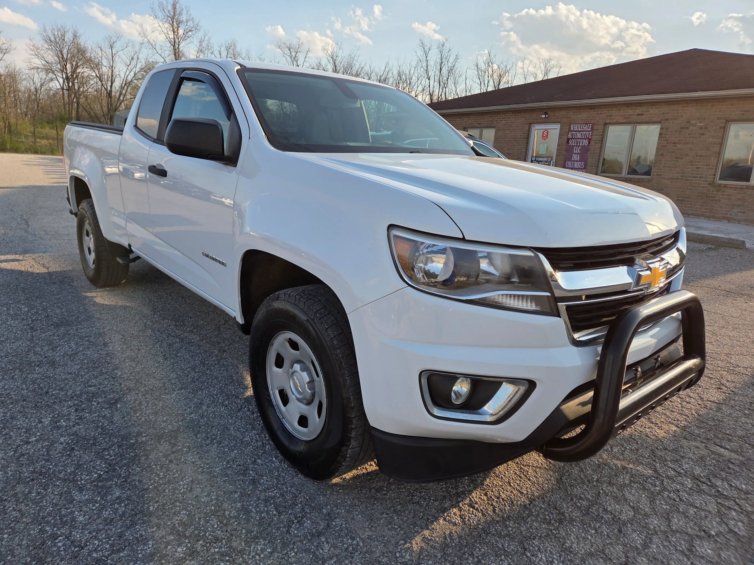 Used 2018 Chevrolet Colorado W/T RWD image 3