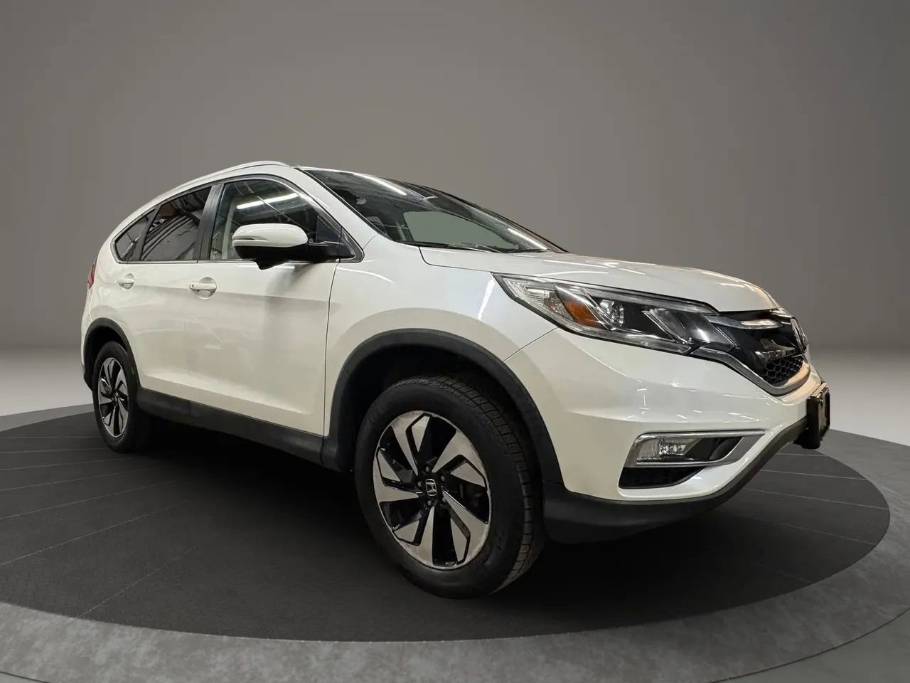 Used 2016 Honda CR-V Touring image 2