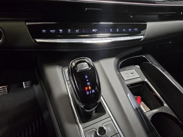 Used 2023 Cadillac Escalade V w/ LPO, ONYX Package AWD/4WD image 26