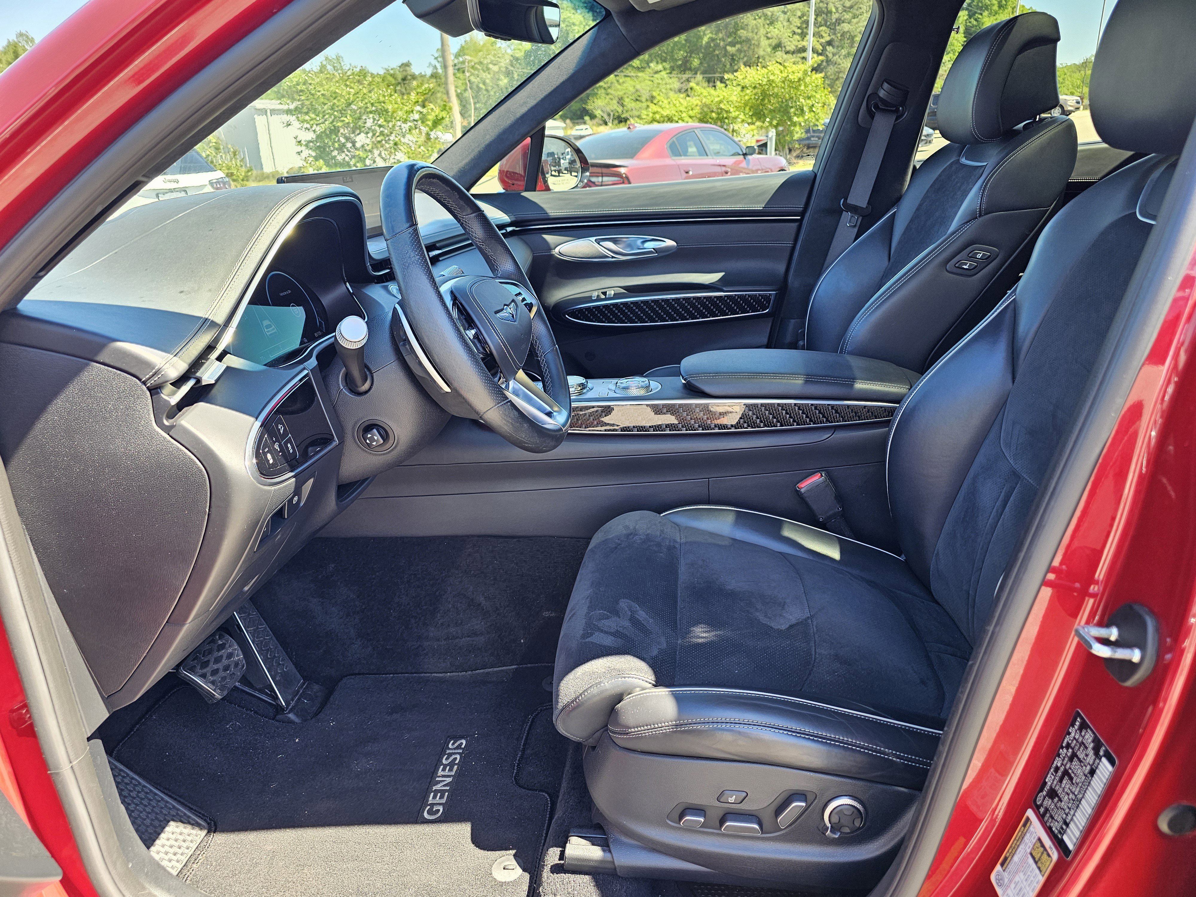 Used 2022 Genesis GV70 3.5T Sport w/ Sport Prestige Package image 15