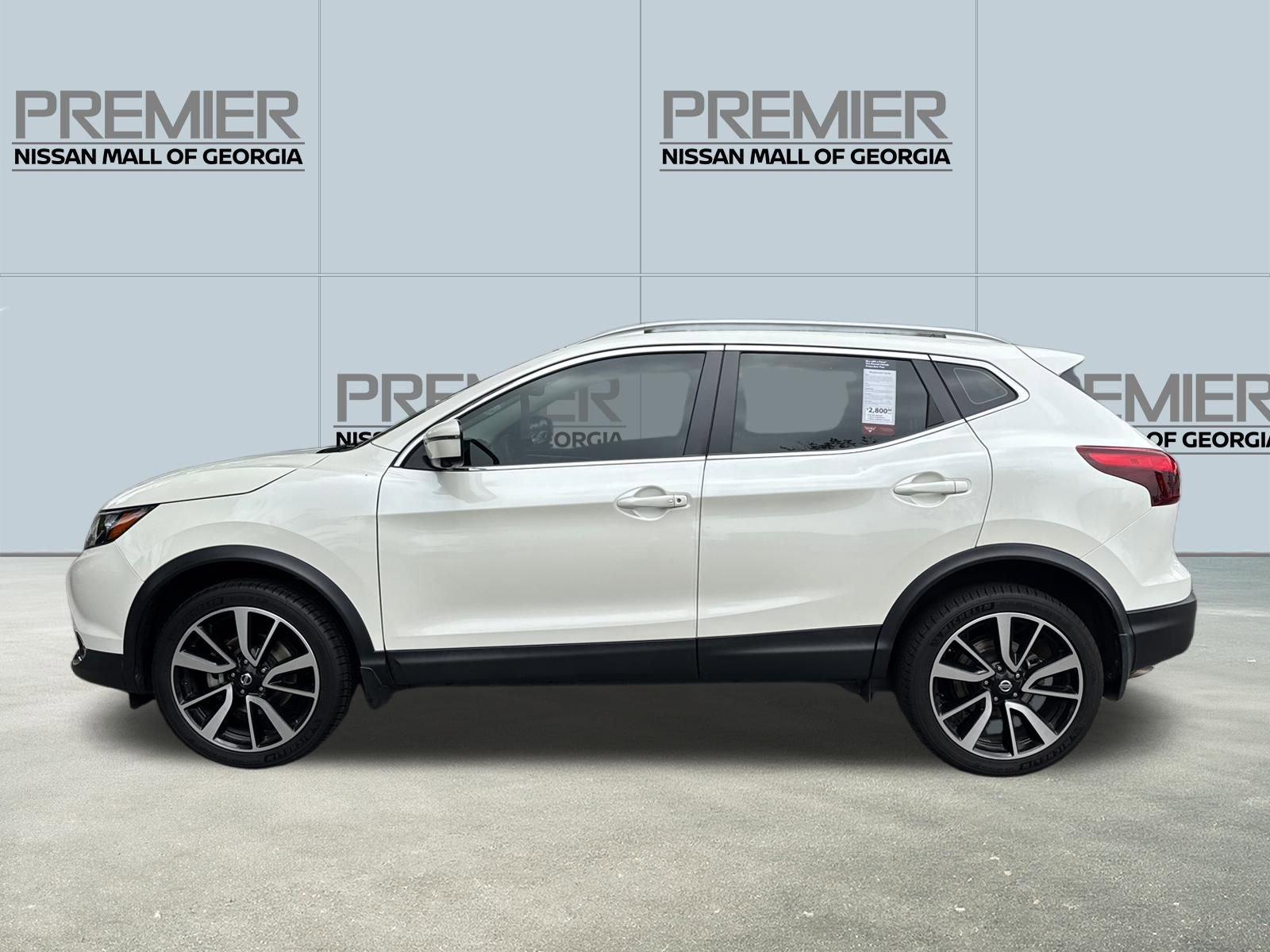 Used 2017 Nissan Rogue Sport SL w/ SL Premium Package FWD image 8