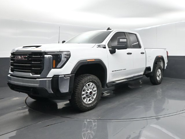 Used 2024 GMC Sierra 2500 Pro w/ Convenience Package AWD/4WD image 4
