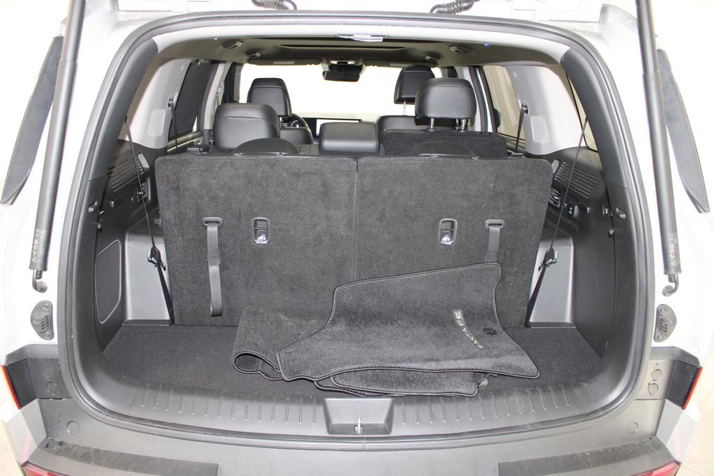 Used 2024 Hyundai Santa Fe Limited image 13