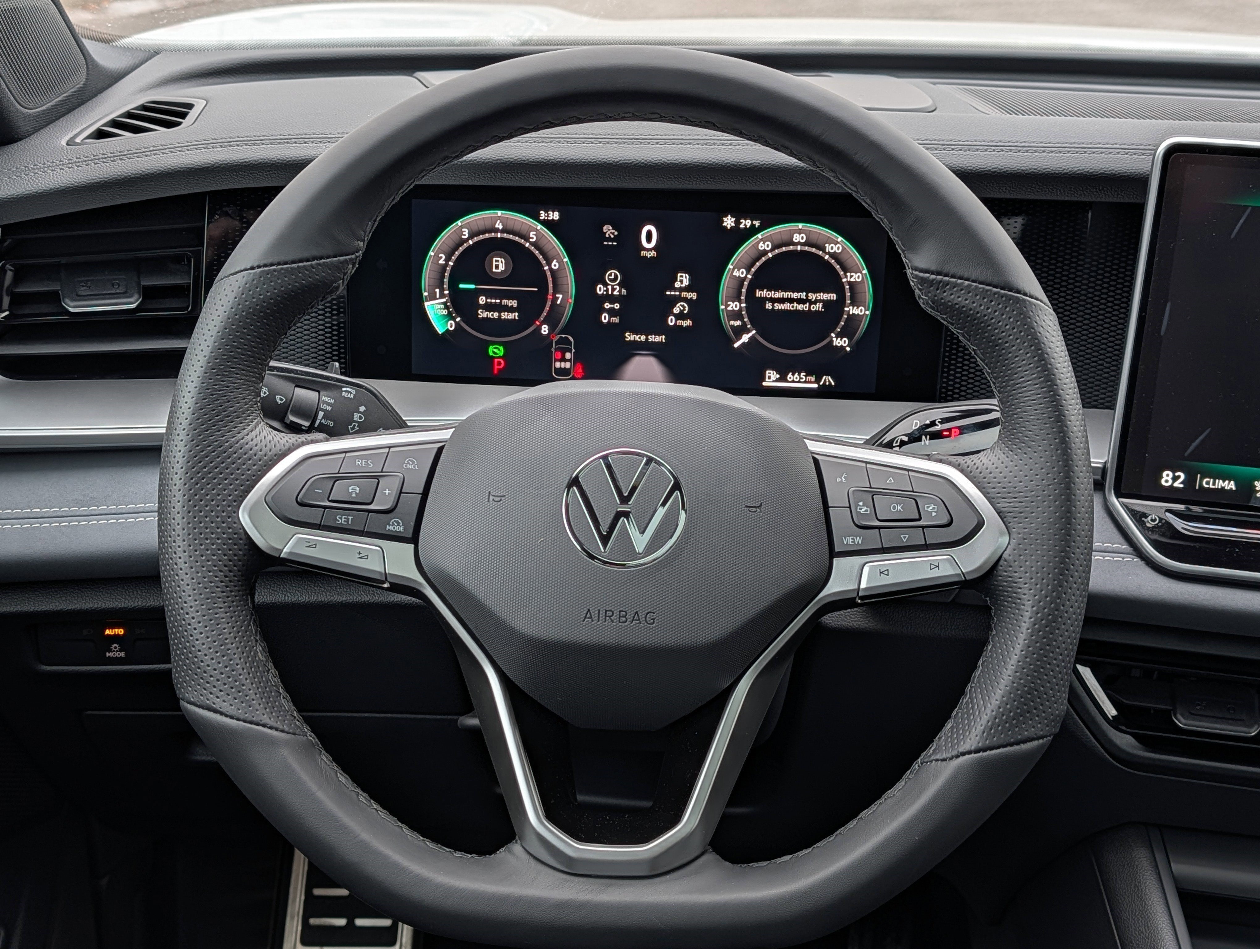 New 2026 Volkswagen Tiguan SE R-Line AWD/4WD image 10