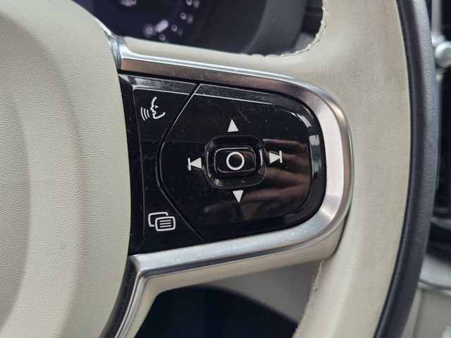 Certified 2024 Volvo XC60 B5 Ultimate AWD/4WD image 26