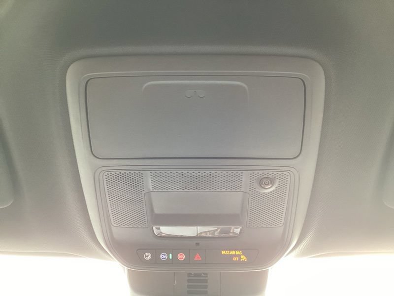 New 2027 Chevrolet Traverse Z71 w/ Enhanced Driving Package AWD/4WD image 30