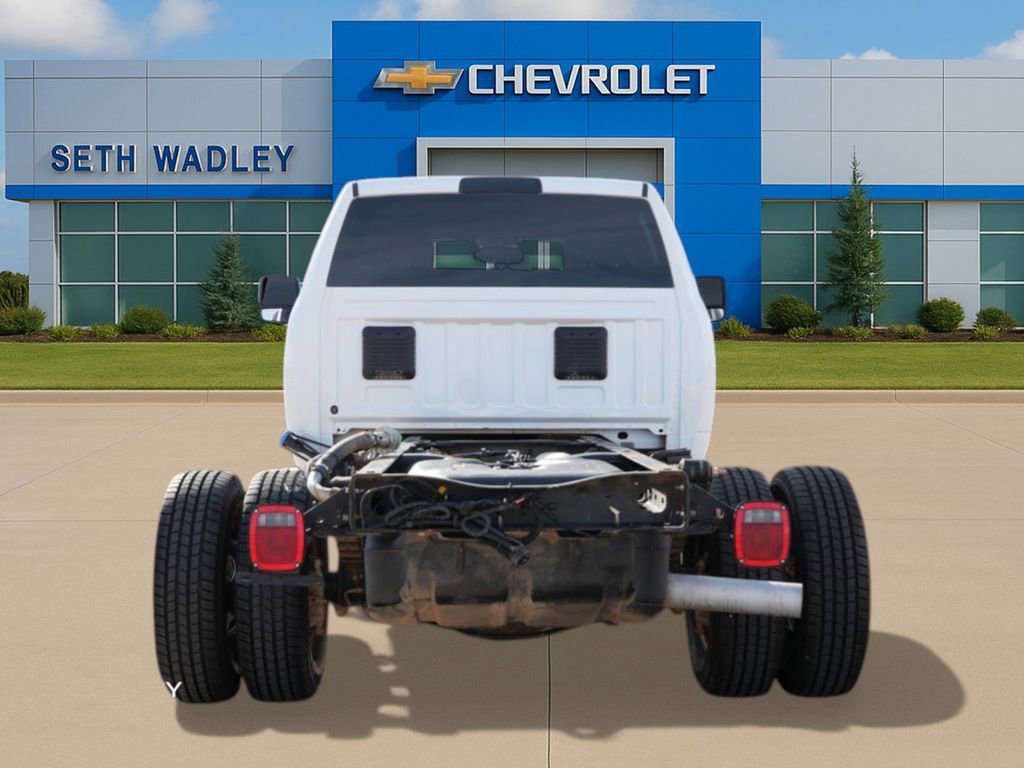 Used 2024 RAM 3500 Tradesman w/ Chrome Appearance Group AWD/4WD image 12