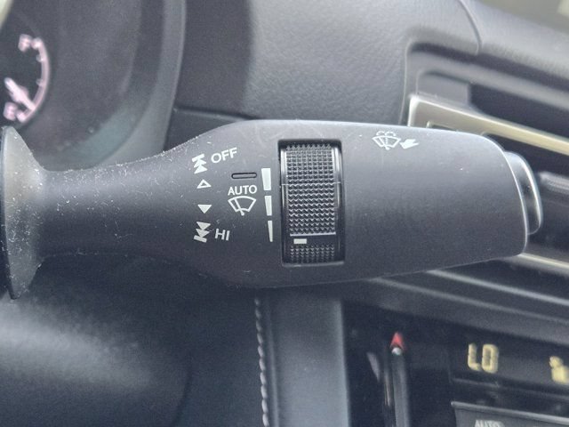 Used 2022 Lexus IS 300 w/ Premium Package RWD image 28