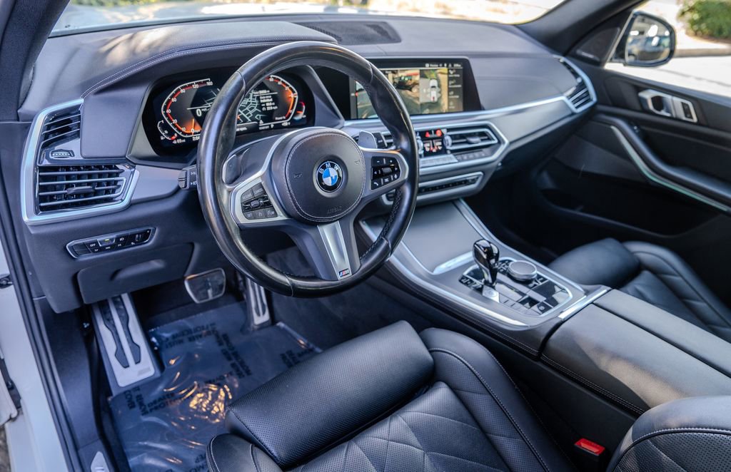 Used 2023 BMW X5 sDrive40i w/ M Sport Package RWD image 4