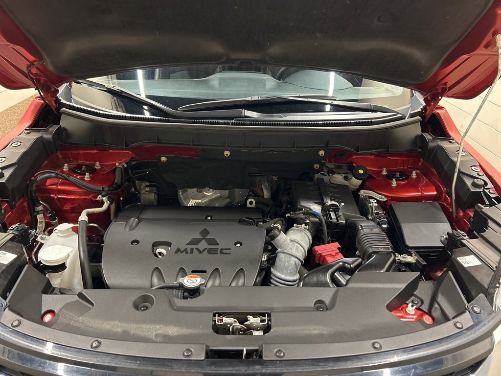 Used 2024 Mitsubishi Outlander Sport SE image 12