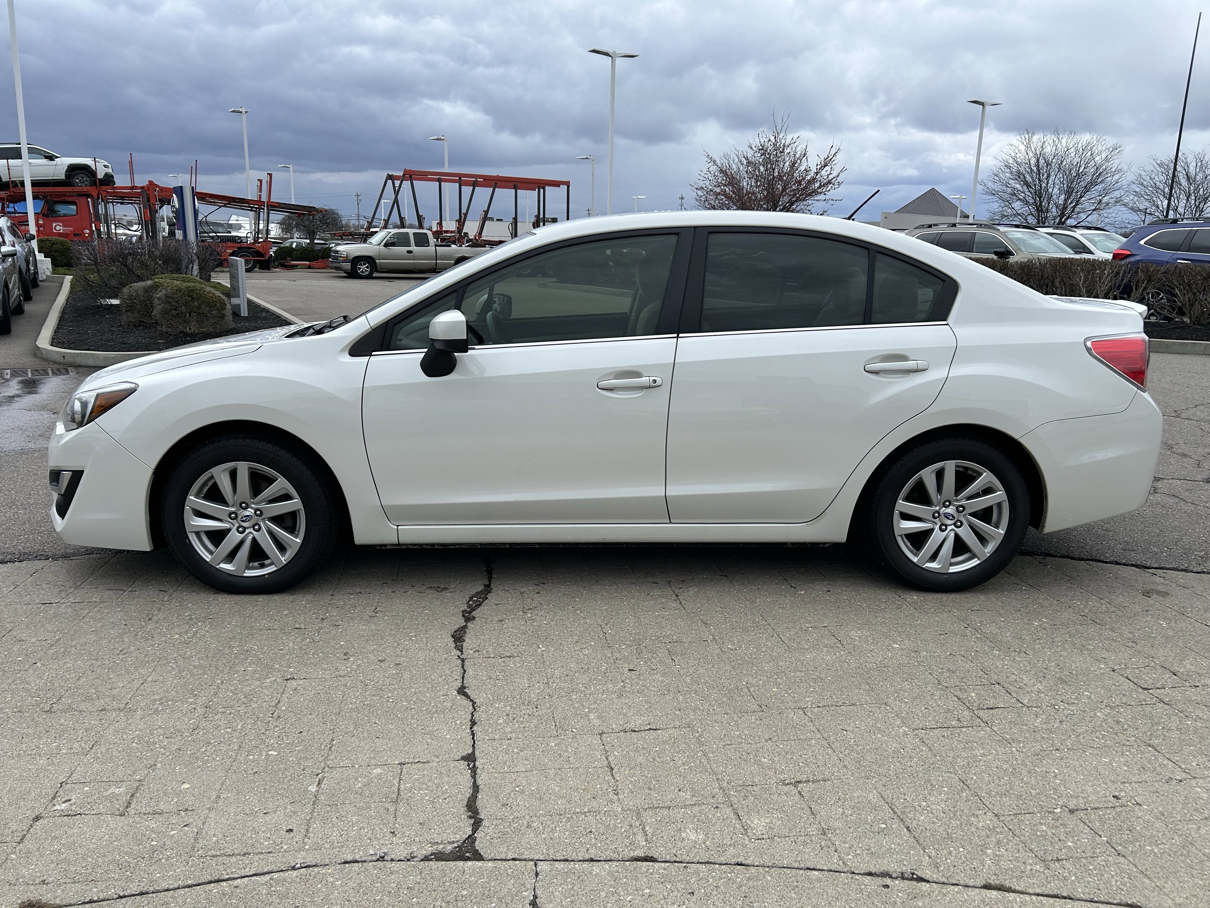 Used 2016 Subaru Impreza 2.0i Premium image 4