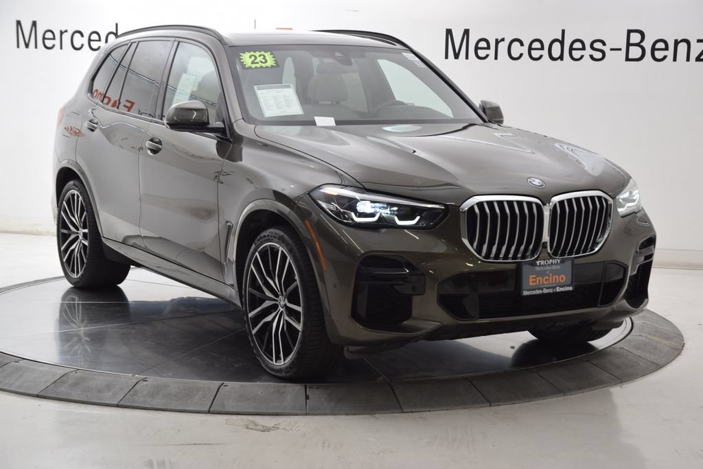 Used 2023 BMW X5 xDrive40i w/ M Sport Package AWD/4WD image 8