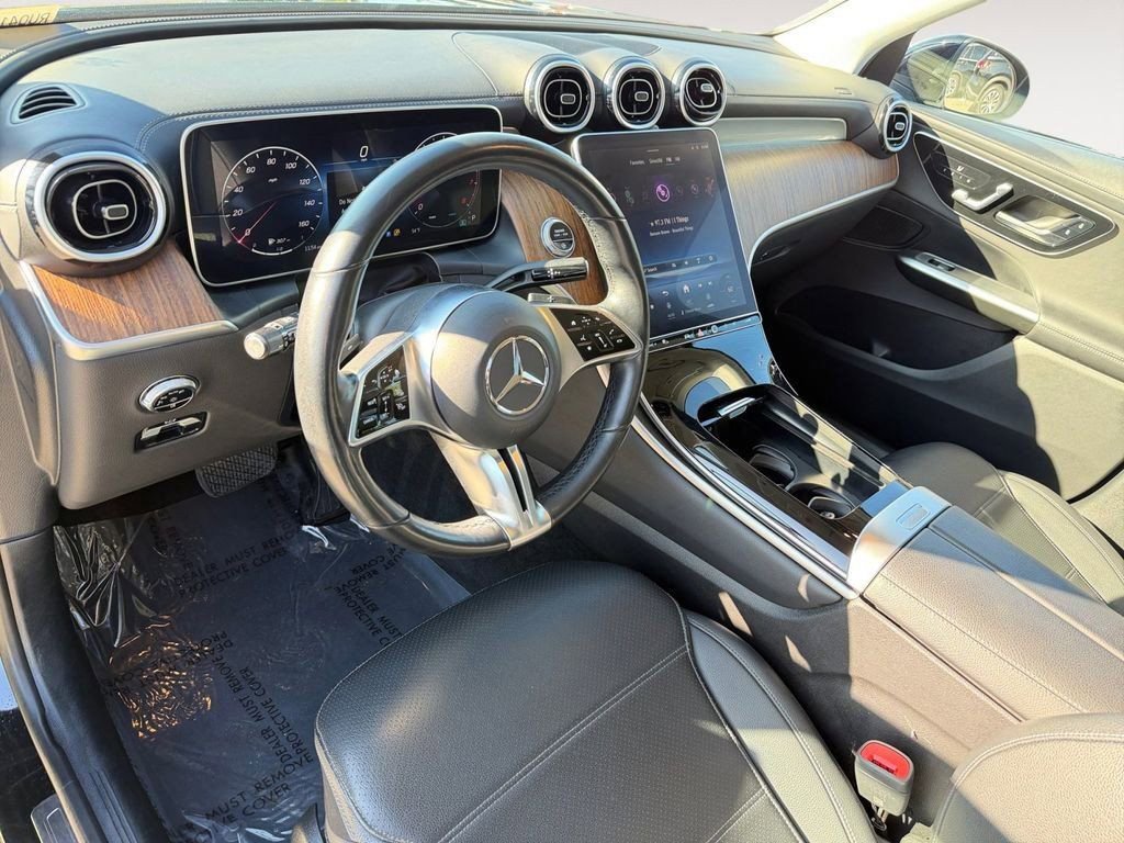 Used 2024 Mercedes-Benz GLC 300 image 16