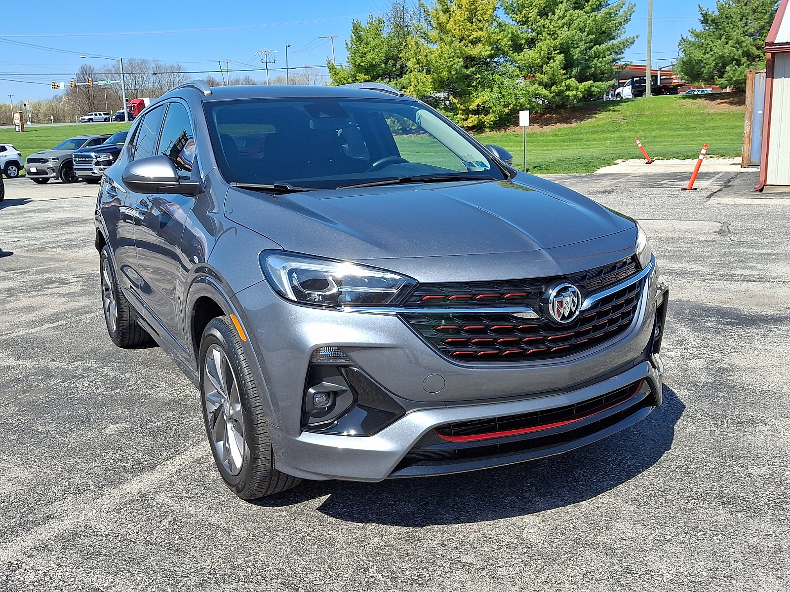 Used 2021 Buick Encore GX Essence w/ Sport Touring Package image 3