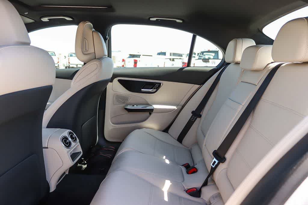 Used 2025 Mercedes-Benz C 300 Sedan image 17