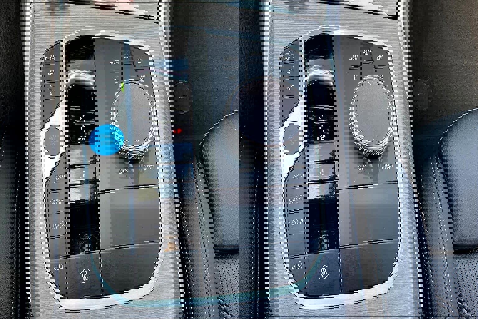 Used 2025 BMW i4 xDrive40i image 32