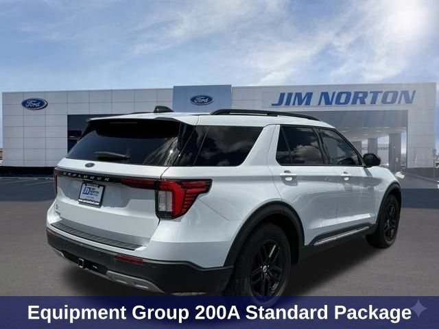 Used 2025 Ford Explorer Active w/ Active Comfort Package RWD image 4