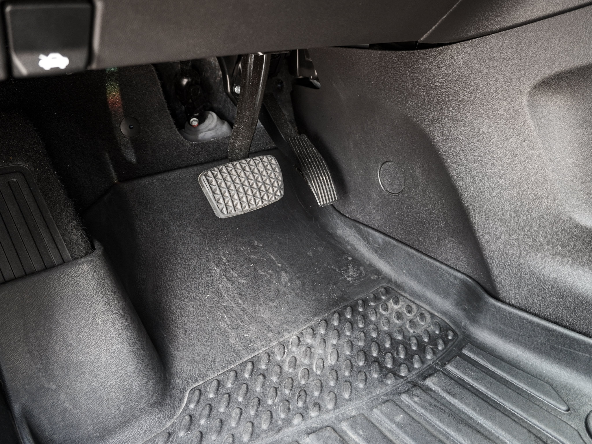 Used 2021 Chevrolet Equinox LT FWD image 16