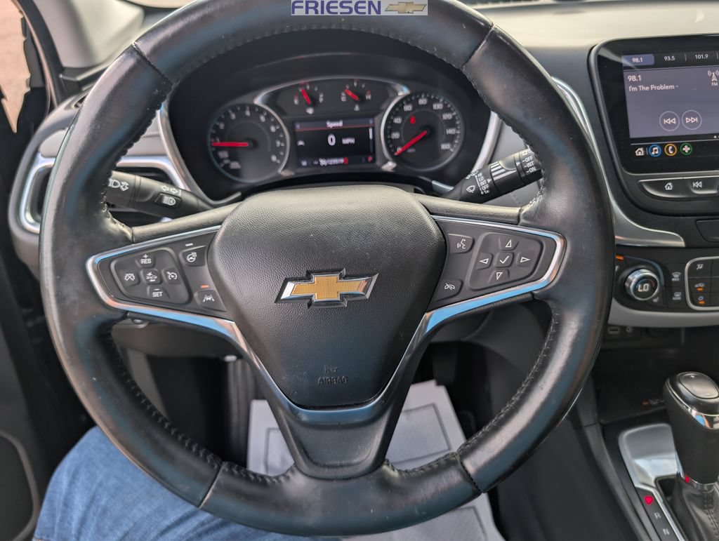Used 2020 Chevrolet Equinox Premier FWD image 2