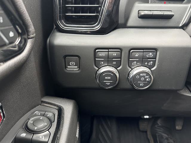Used 2023 GMC Sierra 1500 AT4 w/ AT4 Premium Package AWD/4WD image 24