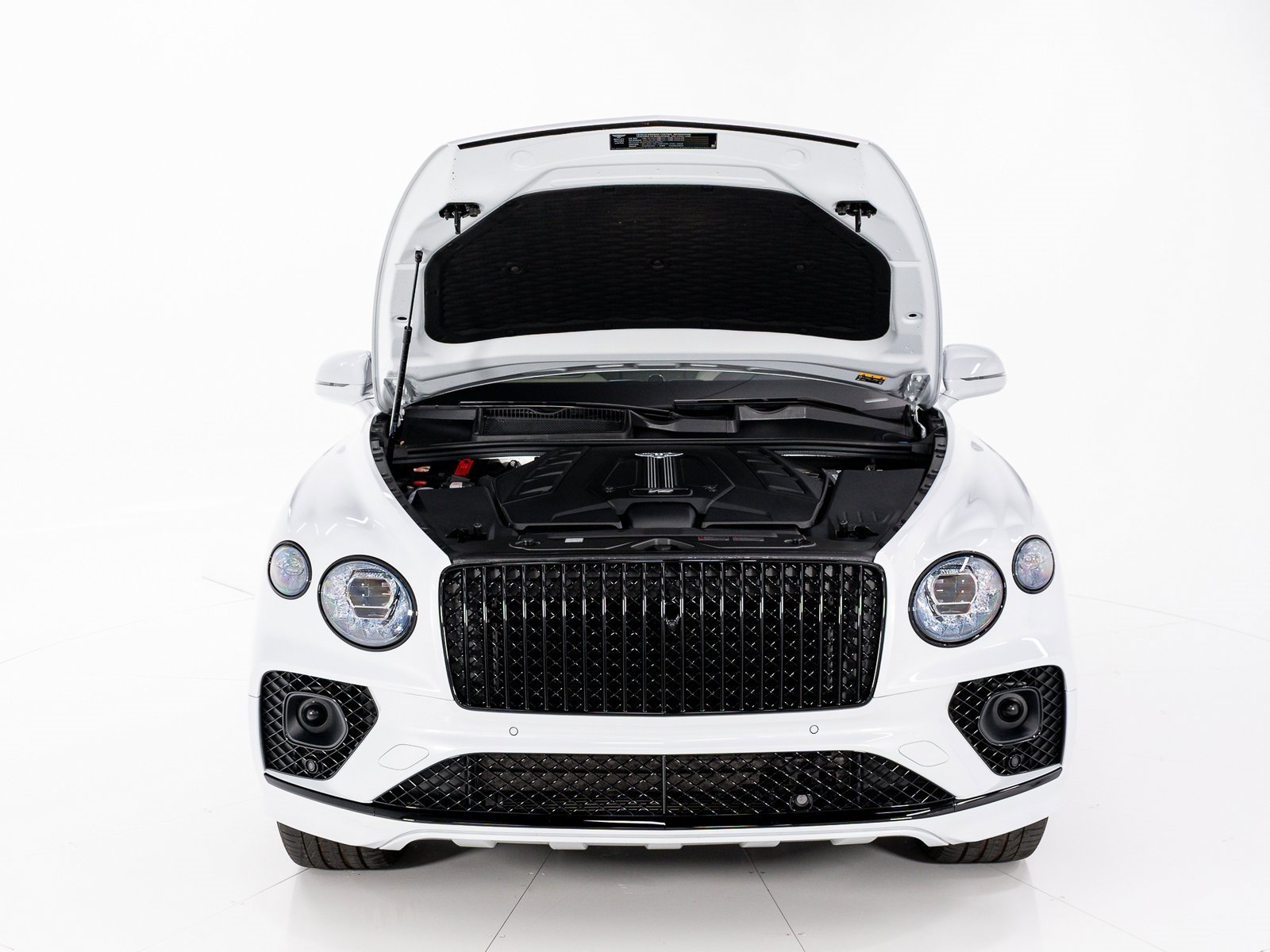 Certified 2023 Bentley Bentayga Extended Wheelbase image 47