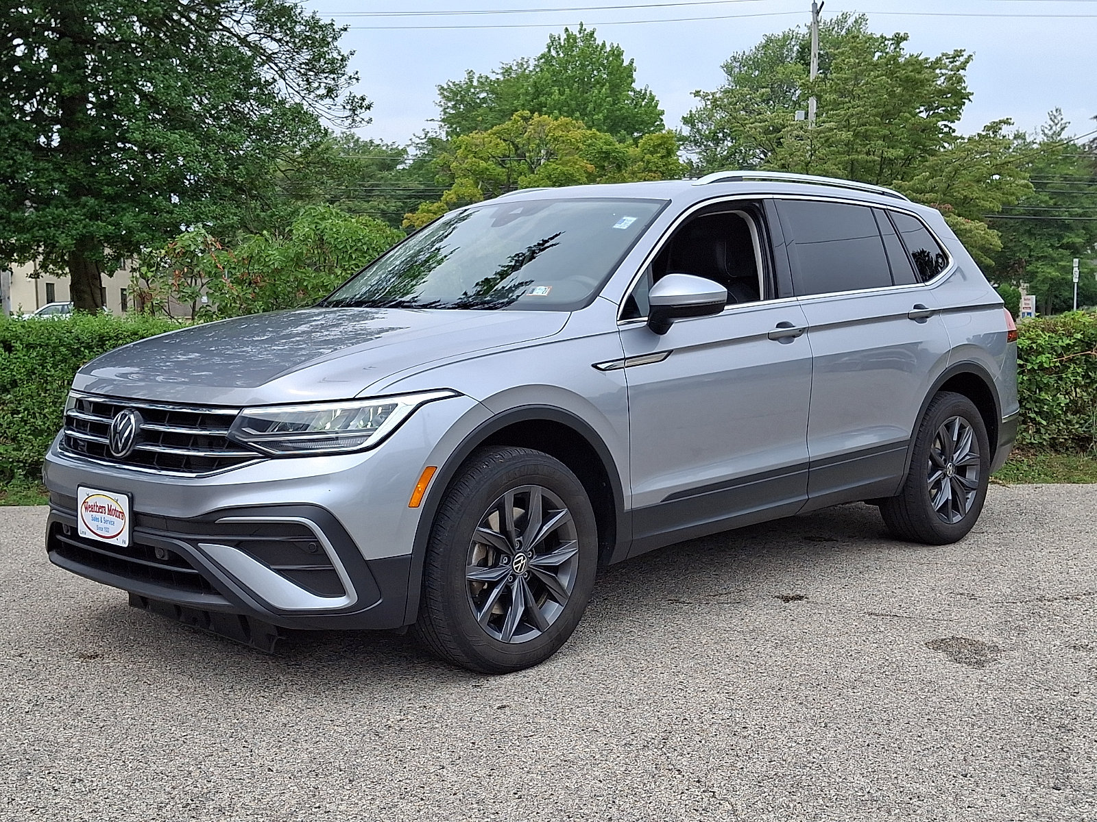 Used 2023 Volkswagen Tiguan SE AWD/4WD image 3