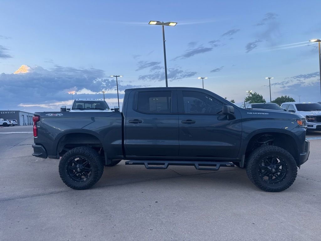 Used 2020 Chevrolet Silverado 1500 Custom w/ Custom Value Package AWD/4WD image 2