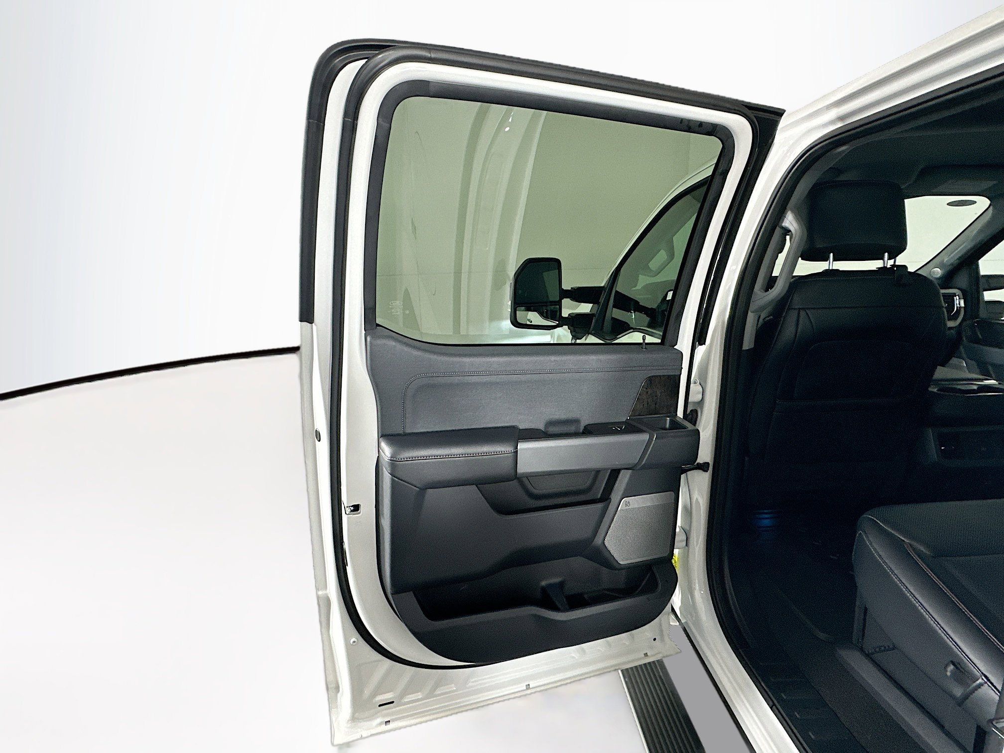 Used 2024 Ford F250 Lariat w/ Lariat Ultimate Package image 26