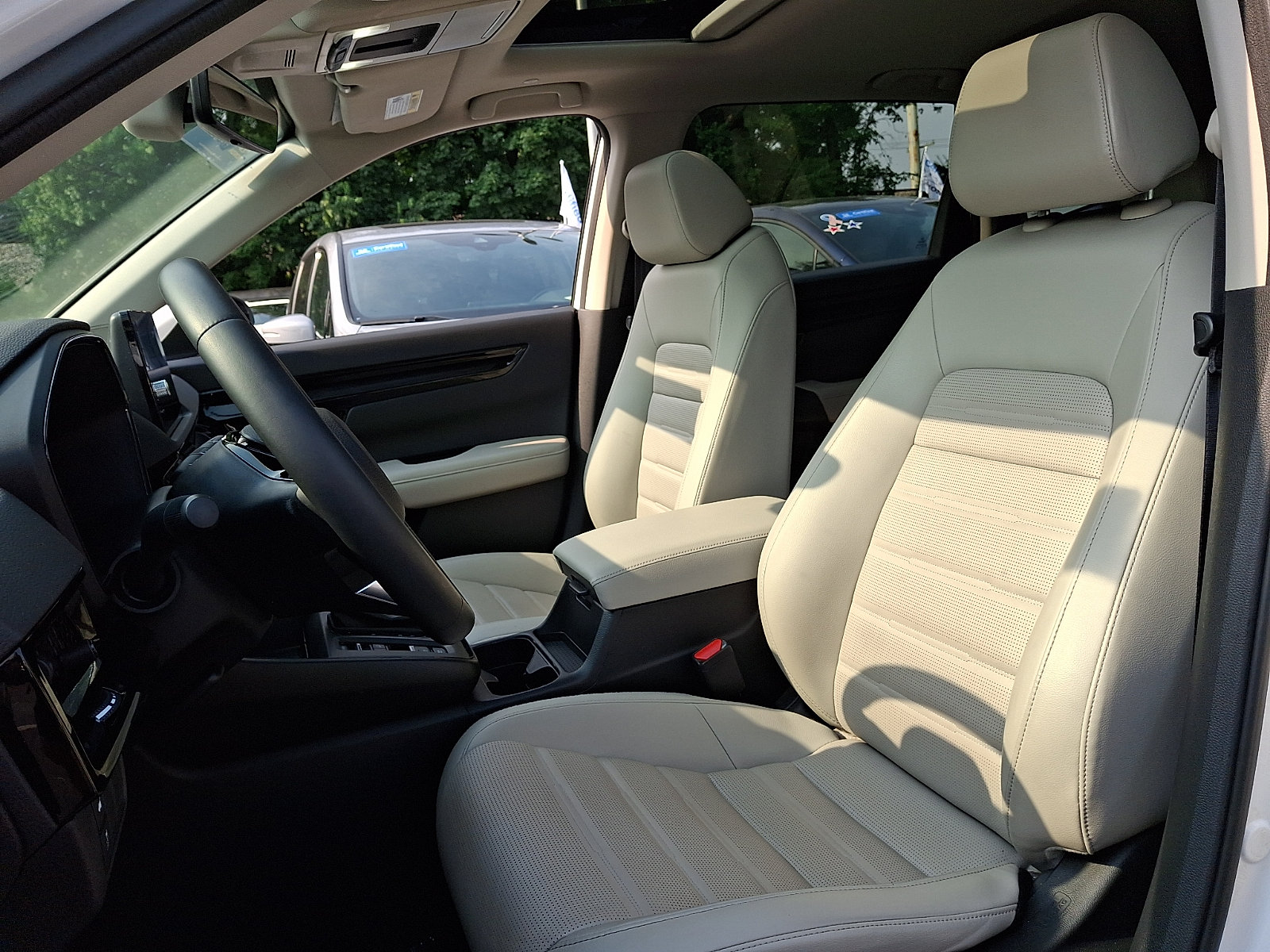 Used 2024 Honda CR-V EX-L image 12
