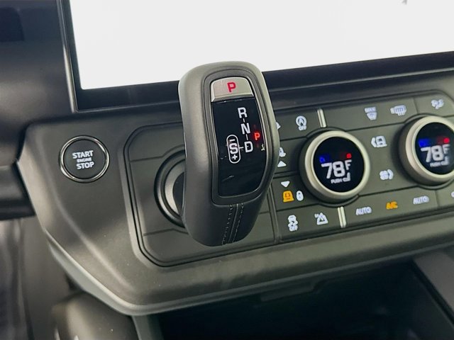 Used 2026 Land Rover Defender 110 X-Dynamic SE image 19