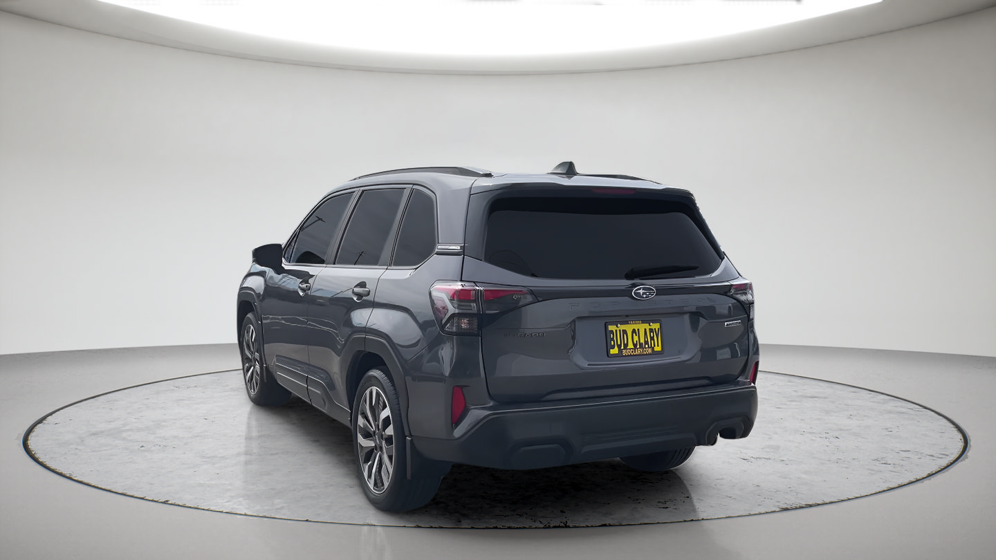 Used 2025 Subaru Forester Touring AWD/4WD image 14