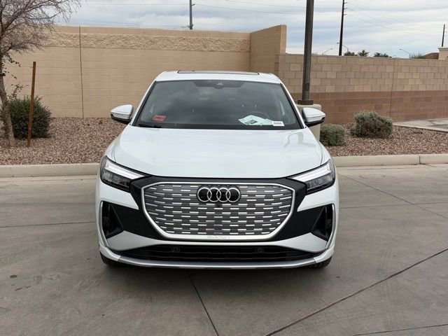 Used 2023 Audi Q4 e-tron Premium Plus w/ Premium Plus image 3