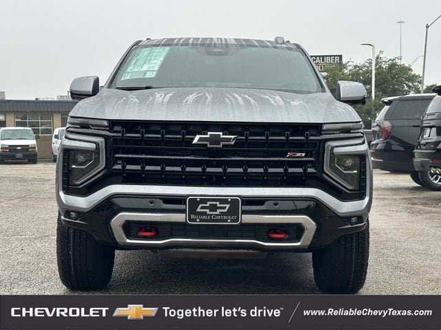 New 2026 Chevrolet Suburban Z71 w/ Comfort Package AWD/4WD image 6