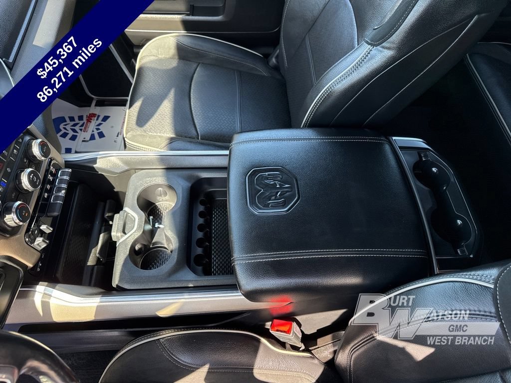 Used 2019 RAM 2500 Laramie w/ Black Appearance Package AWD/4WD image 31