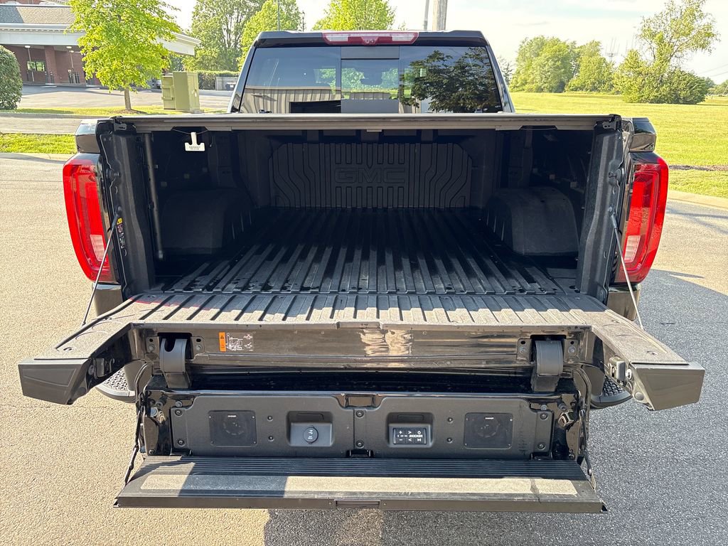 Certified 2024 GMC Sierra 1500 AT4 w/ Technology Package AWD/4WD image 19