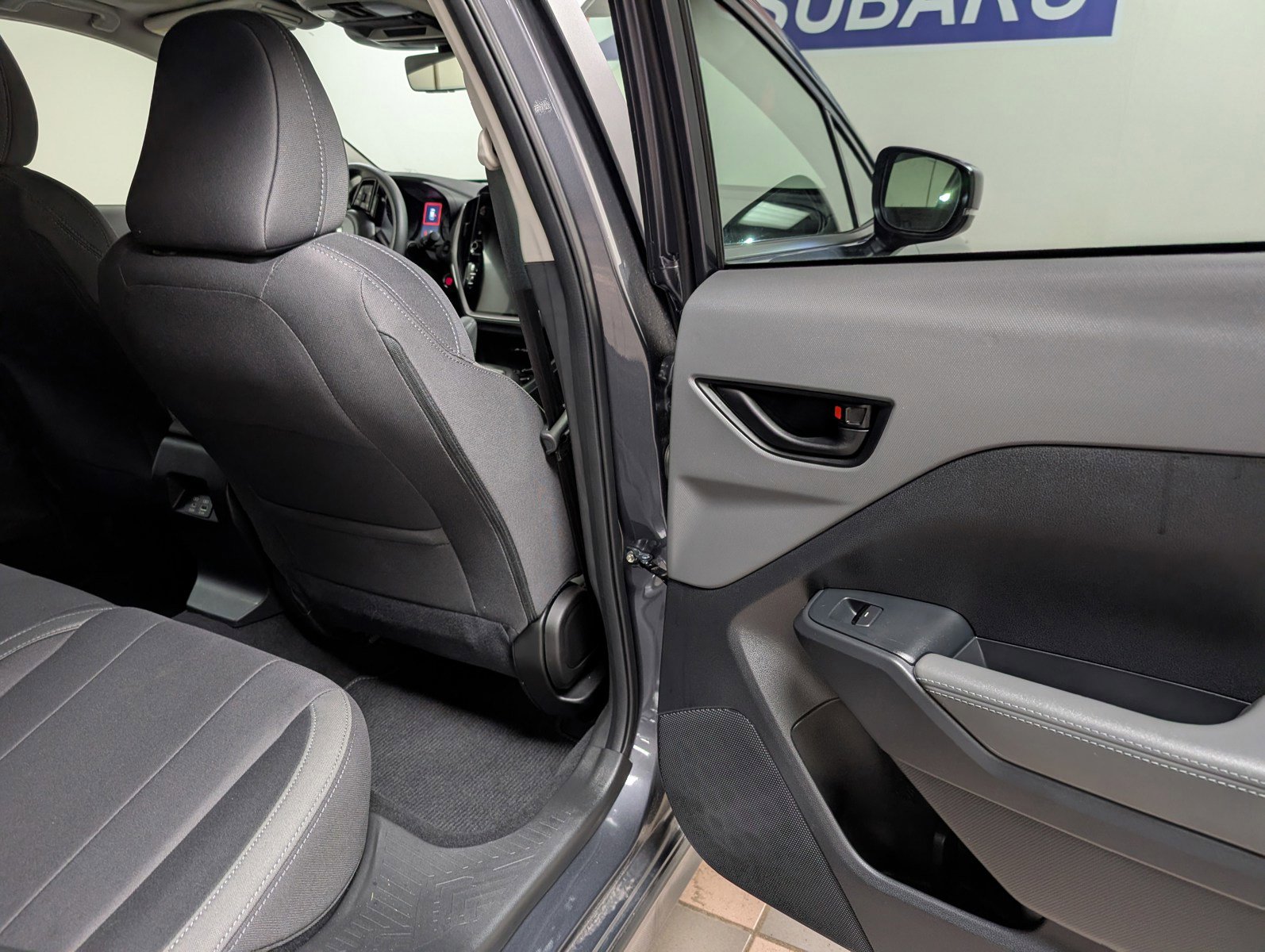 Certified 2025 Subaru Crosstrek 2.0i Premium image 29