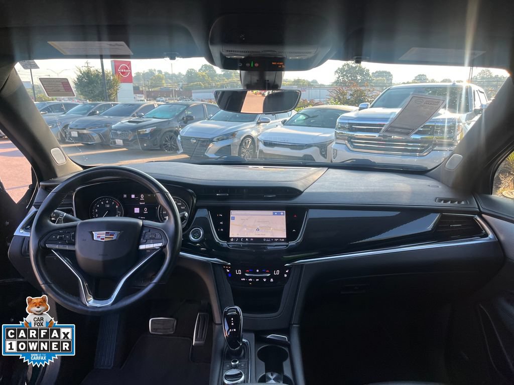 Used 2024 Cadillac XT6 Sport w/ Technology Package AWD/4WD image 23