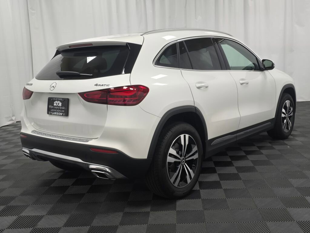 Used 2026 Mercedes-Benz GLA 250 4MATIC image 6