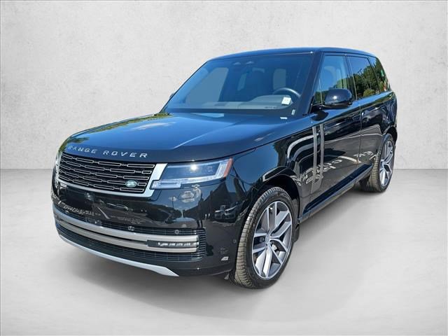New 2025 Land Rover Range Rover SE