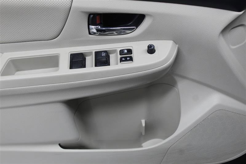 Used 2014 Subaru Crosstrek 2.0i Limited AWD/4WD image 14