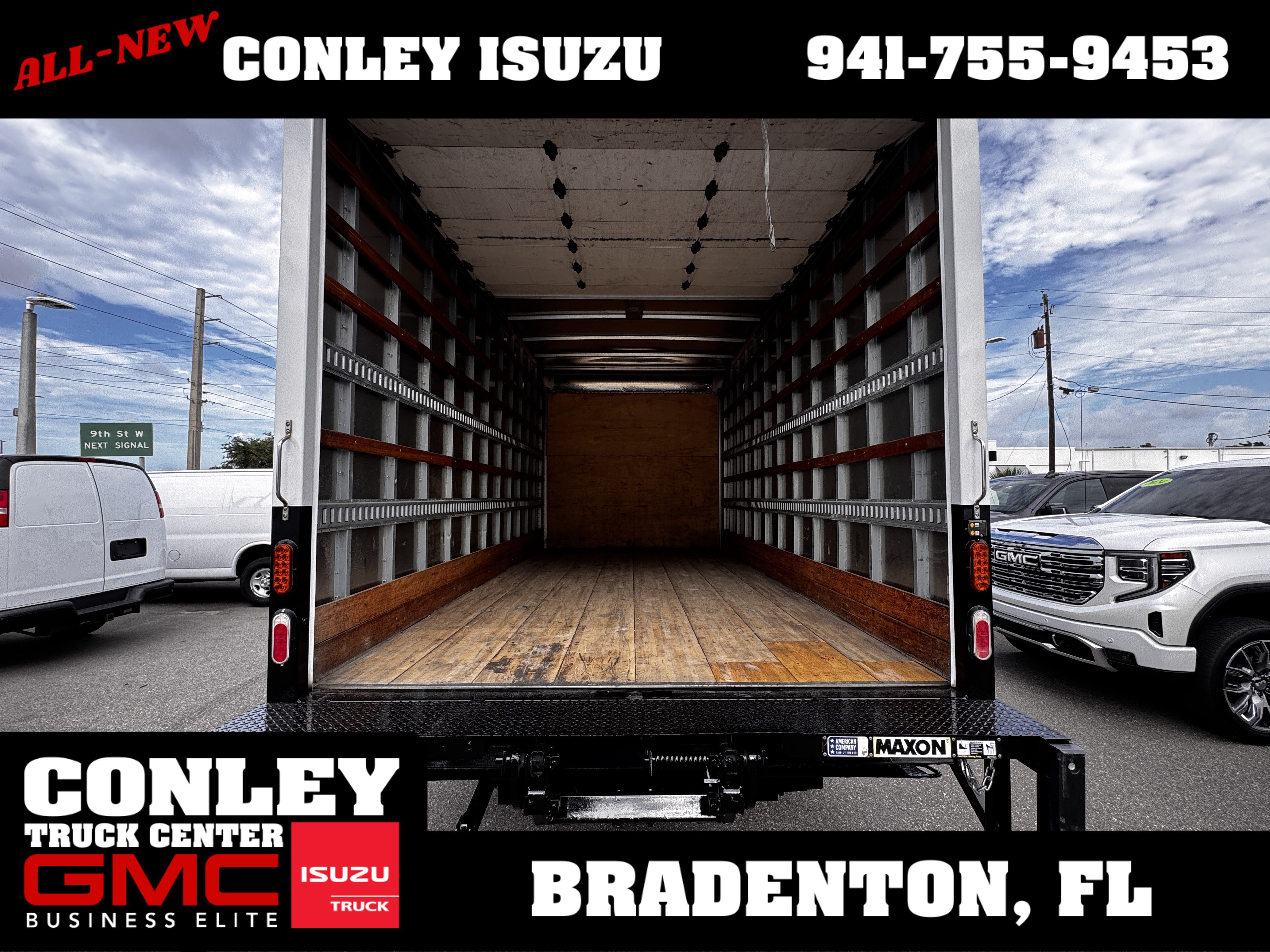 Used 2024 Isuzu NPR RWD image 15
