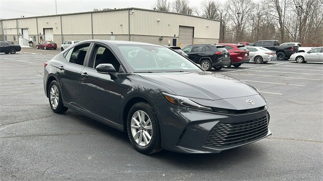 Used 2025 Toyota Camry LE image 25
