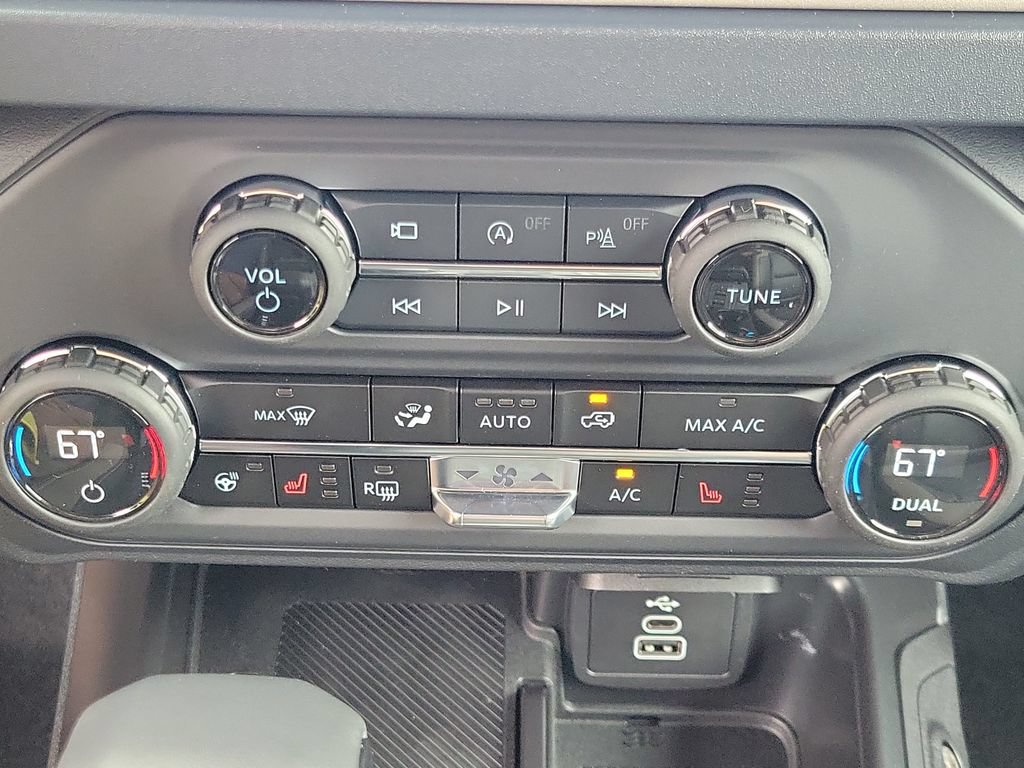 New 2026 Ford Bronco Outer Banks AWD/4WD image 28
