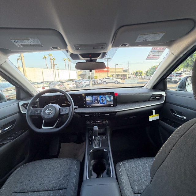 New 2026 Nissan Kicks SV w/ Cold Weather Package FWD image 29