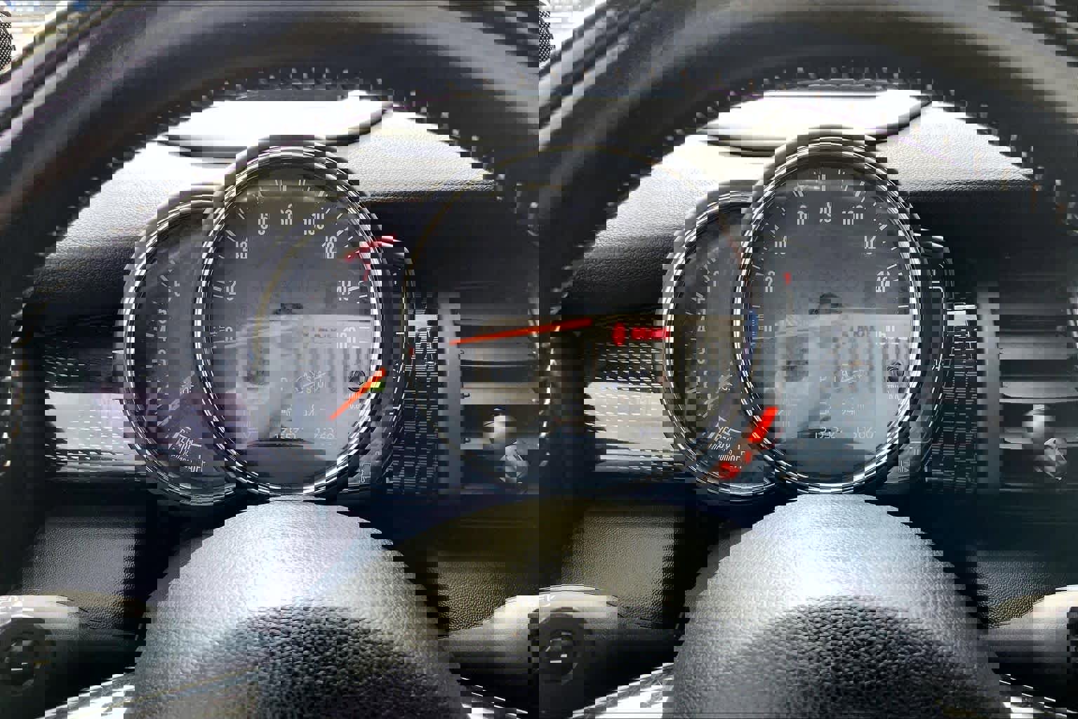 Used 2018 MINI Cooper S image 25