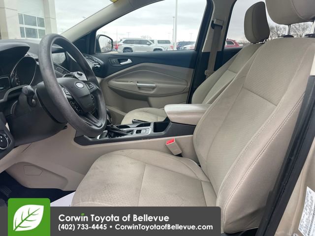 Used 2018 Ford Escape SE w/ SE Sync 3 Package AWD/4WD image 17