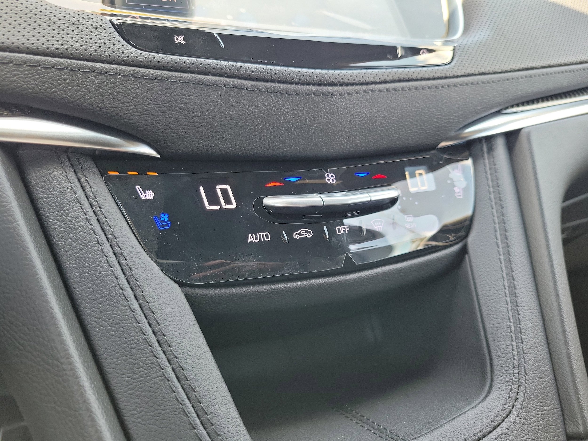 New 2026 Cadillac XT5 Sportv w/ LPO, Red Accent Package AWD/4WD image 26