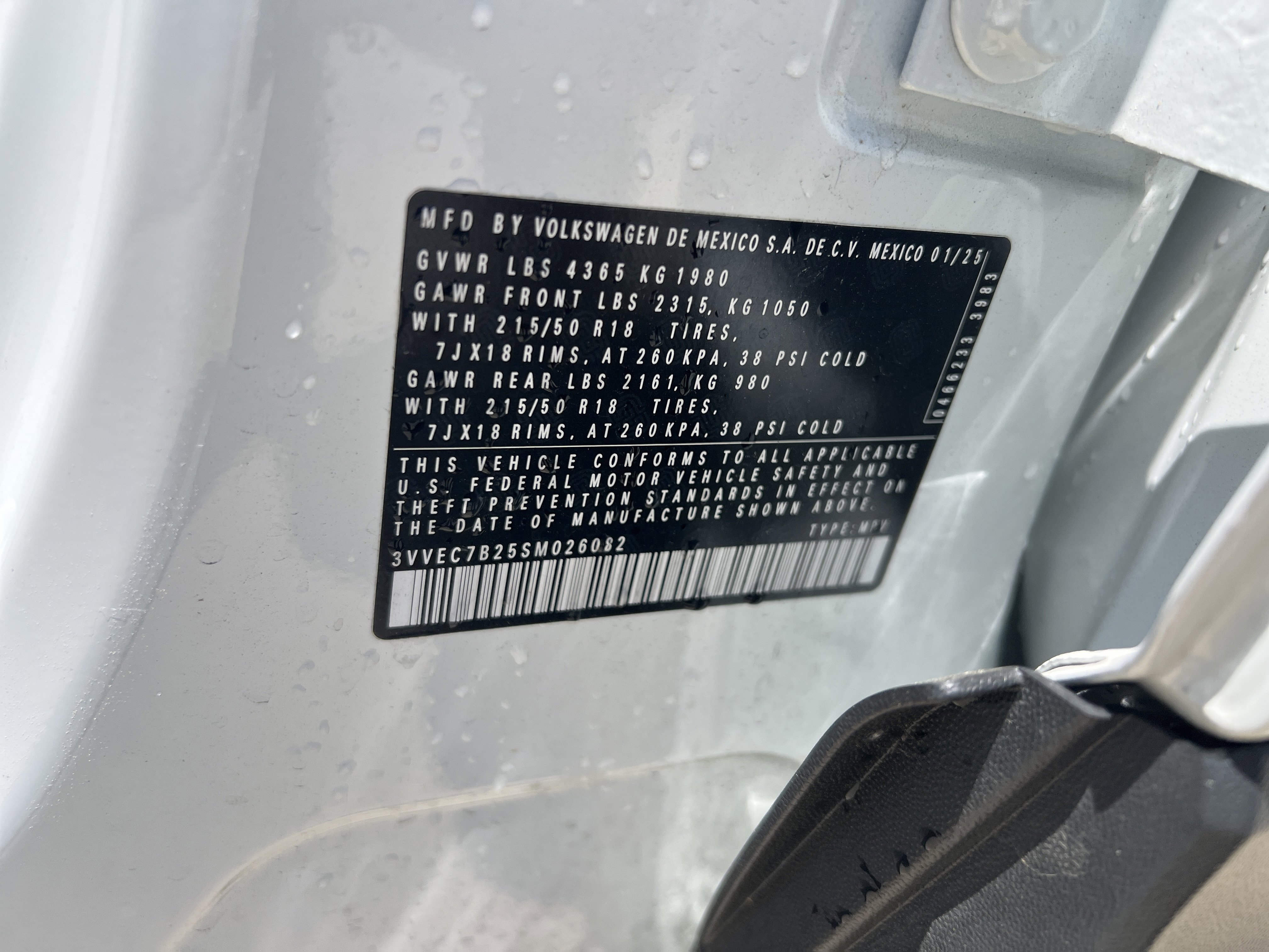 Used 2025 Volkswagen Taos SE w/ Panoramic Sunroof Package FWD image 31